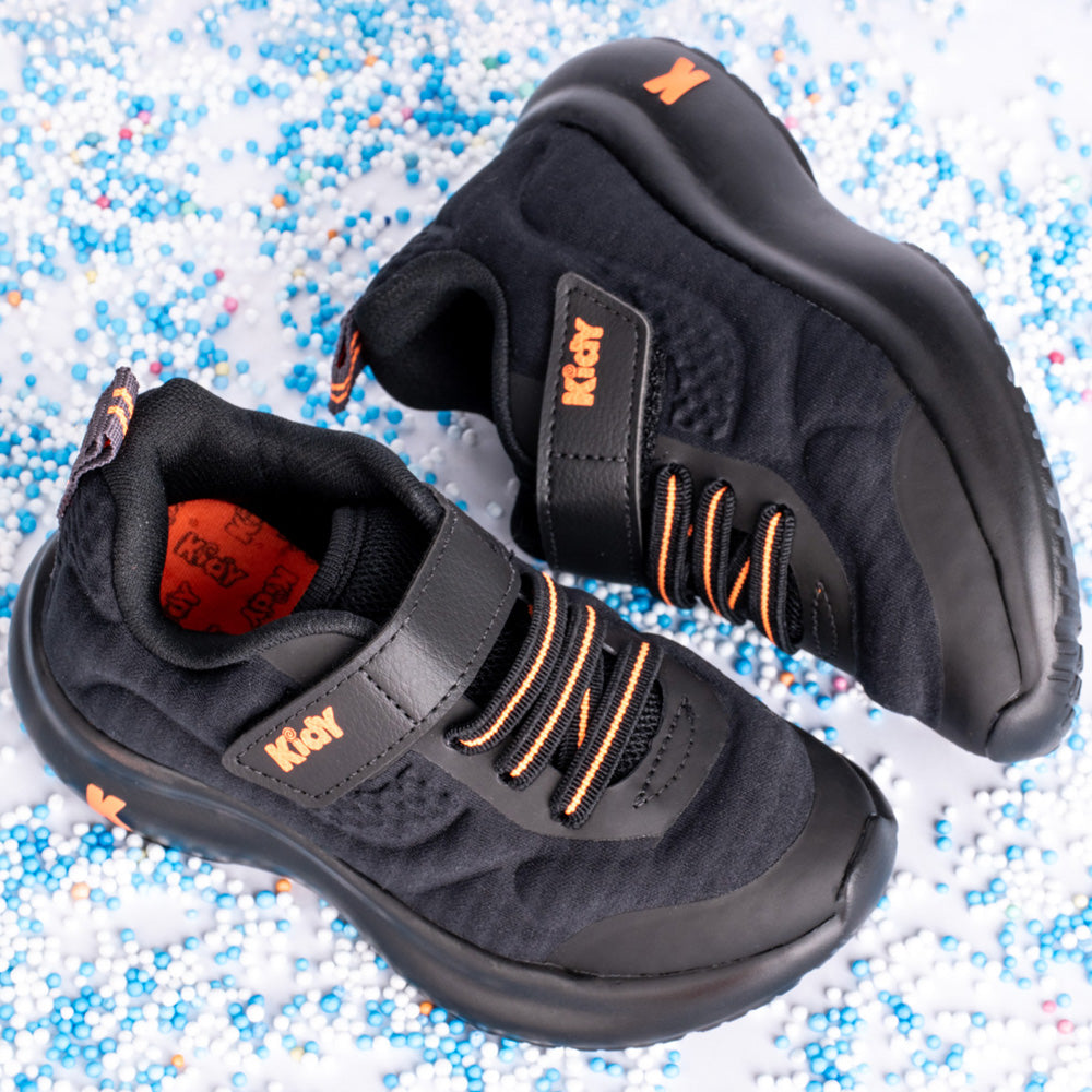 Tênis Infantil Menino Kidy Nuvem Preto Grafite Laranja