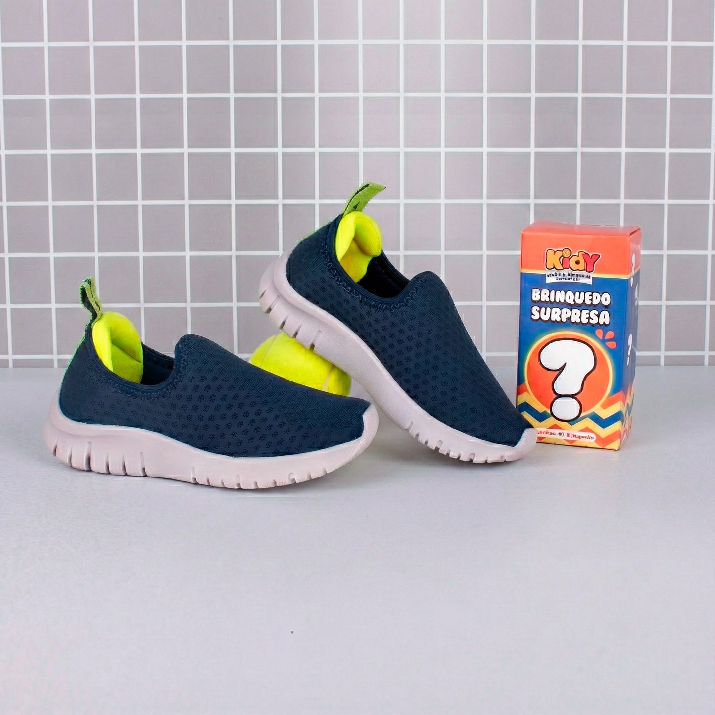 Tênis Infantil Menino Kidy Ultra Flex Marinho e Amarelo Neon + Caixa Surpresa