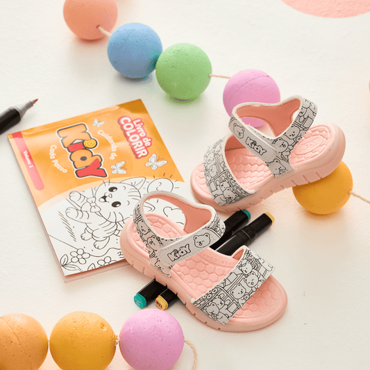 Kit Sandália Infantil Toys Kidy Rosa + Livro Bob Goods Conforto e Diversão - Kidy Calçados - Sandália e Papete