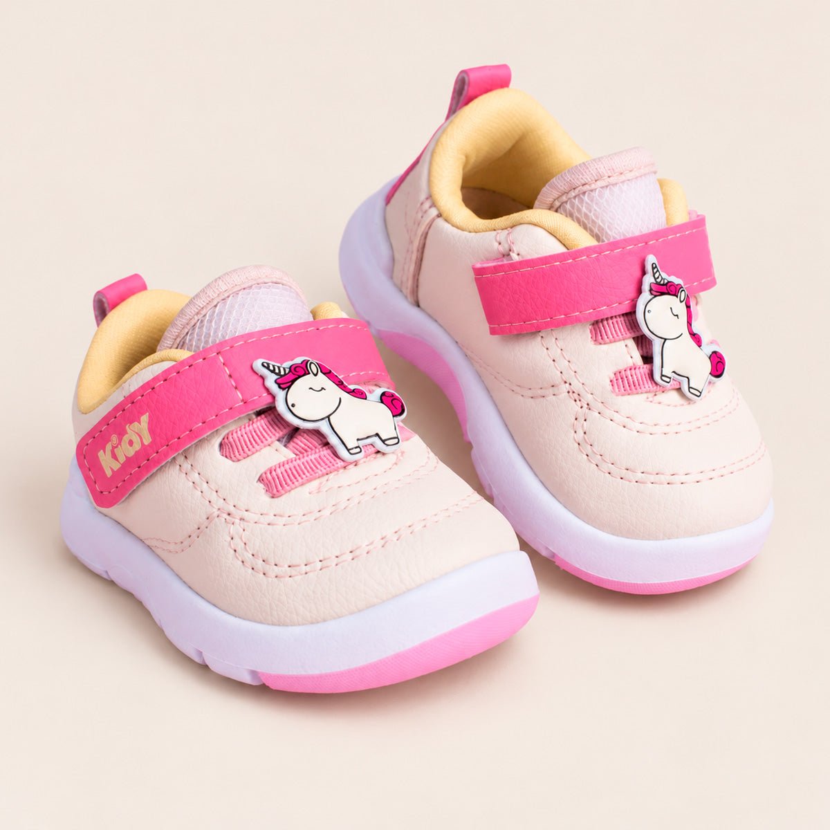 Tênis Infantil Menina Kidy Off White/Rosa Velcro e Unicórnio Equilíbrio - Kidy Calçados -
